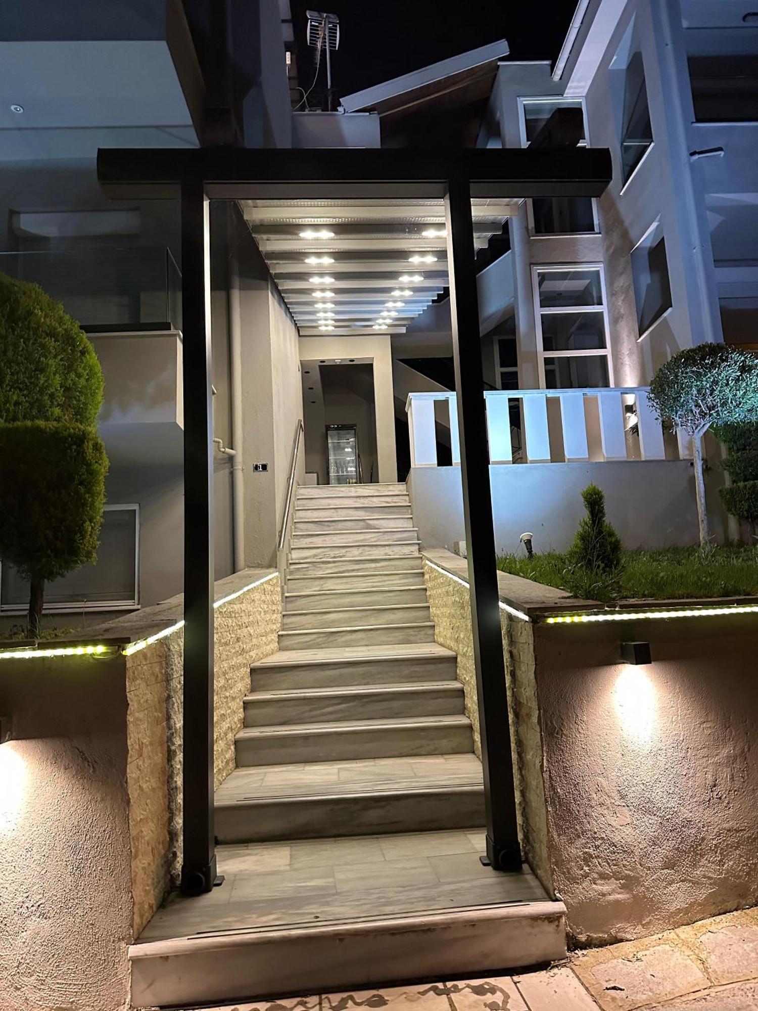 Blue View Apartments Кавала Екстериор снимка